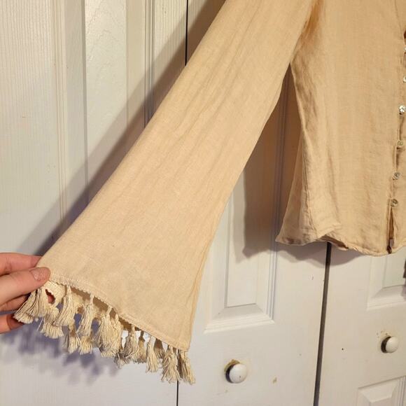 Zara, L | Linen Fringe Button Down Bell Sleeve Flowy Deep Neck Line - Picture 3 of 5